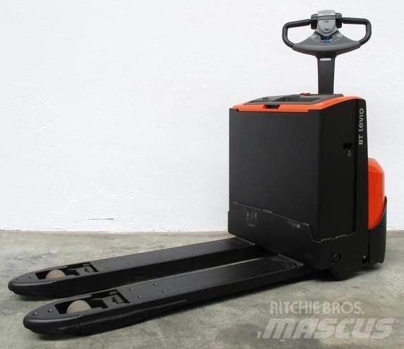 BT LWE 200 Штабелери