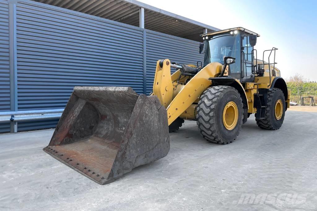 CAT 950M Фронтальні навантажувачі