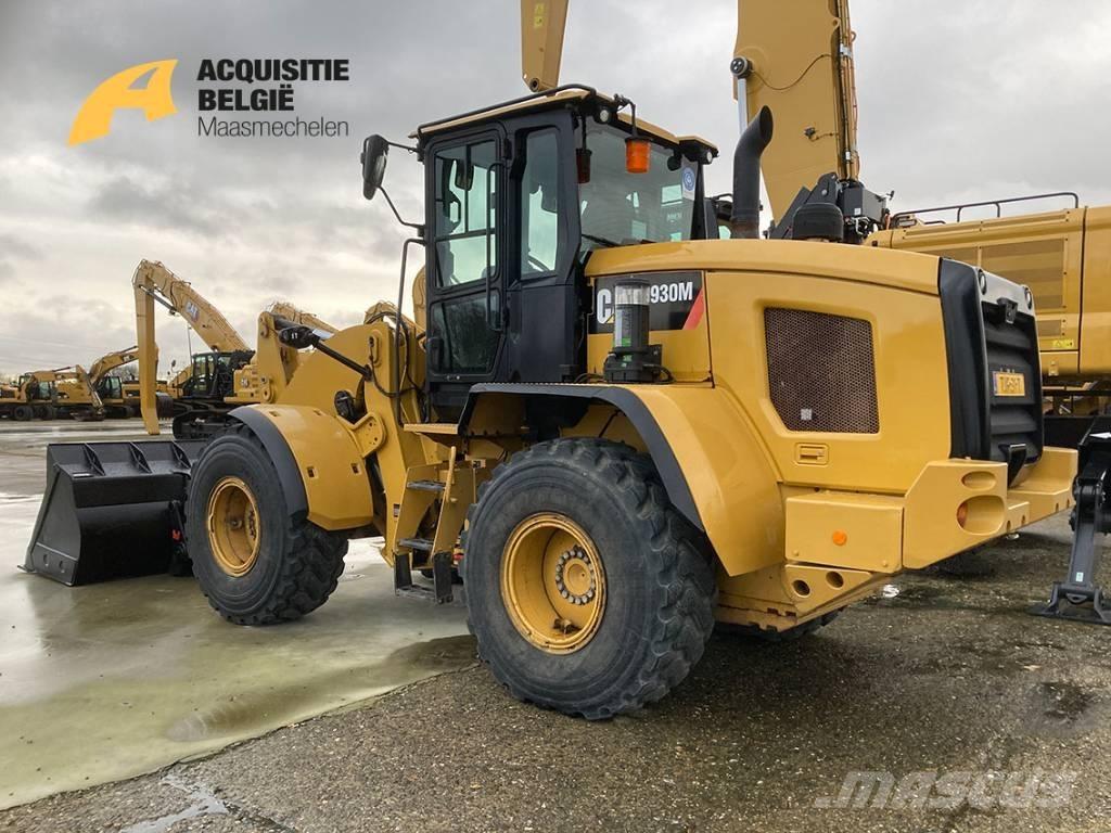 CAT 930M Фронтальні навантажувачі