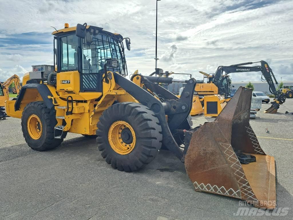 JCB 427 ZX Фронтальні навантажувачі