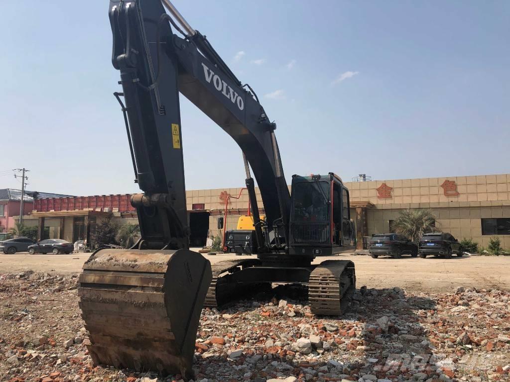 Volvo EC290 Гусеничні екскаватори