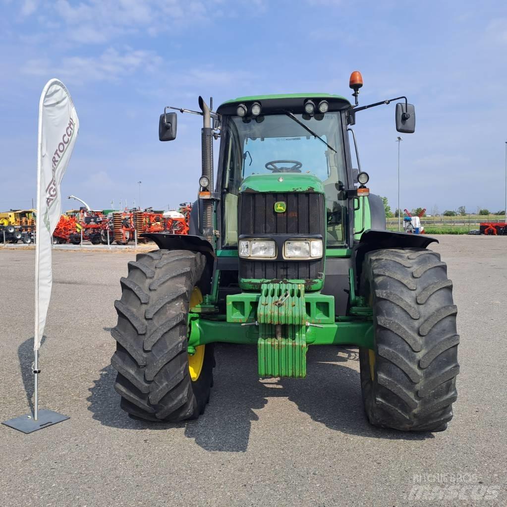 John Deere 6920 S Трактори