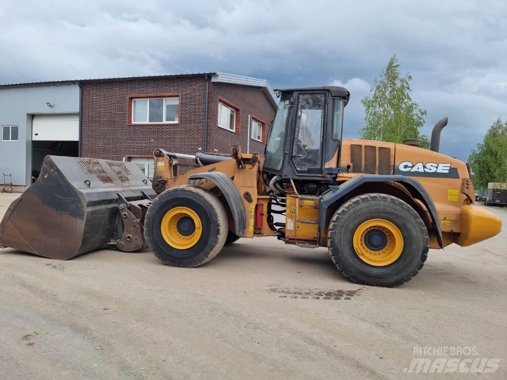 CASE 921 F Фронтальні навантажувачі