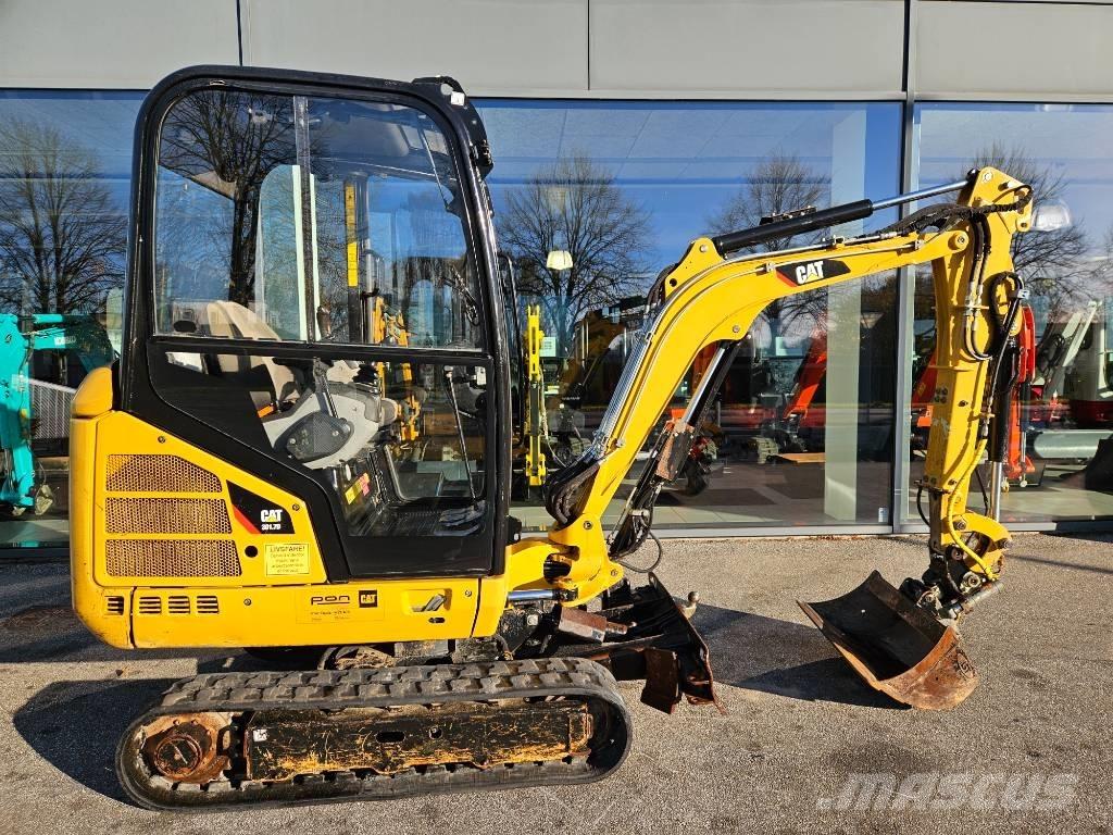 CAT 301.7 D Міні-екскаватори < 7т