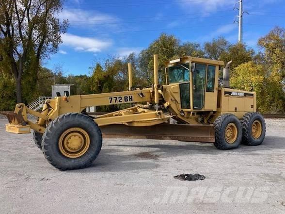 DEERE 772BH Грейдери