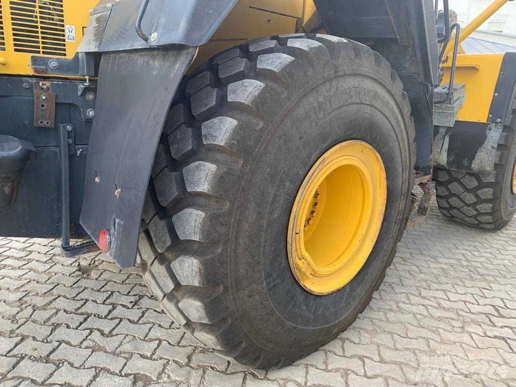 Komatsu WA 470-6 Фронтальні навантажувачі