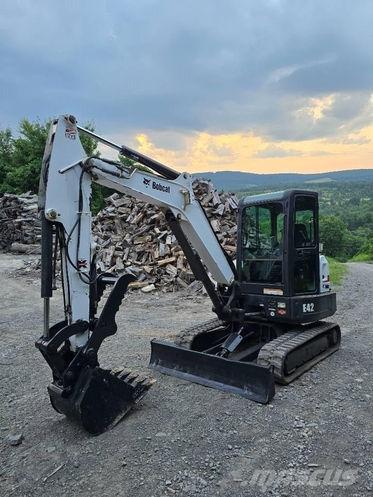 Bobcat E42 Міні-екскаватори < 7т