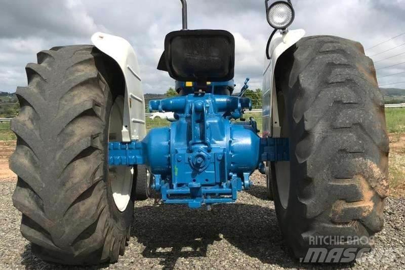 Ford 500 Tractor Трактори
