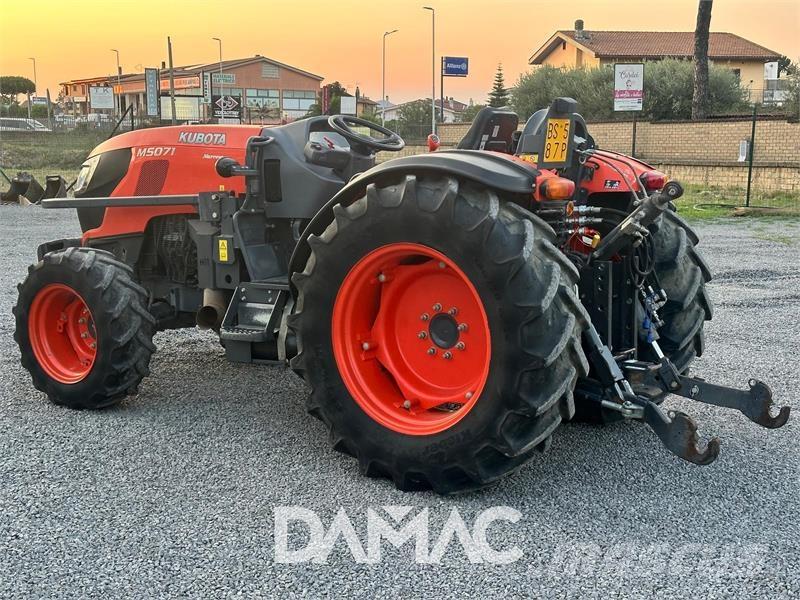 Kubota M5071 Трактори