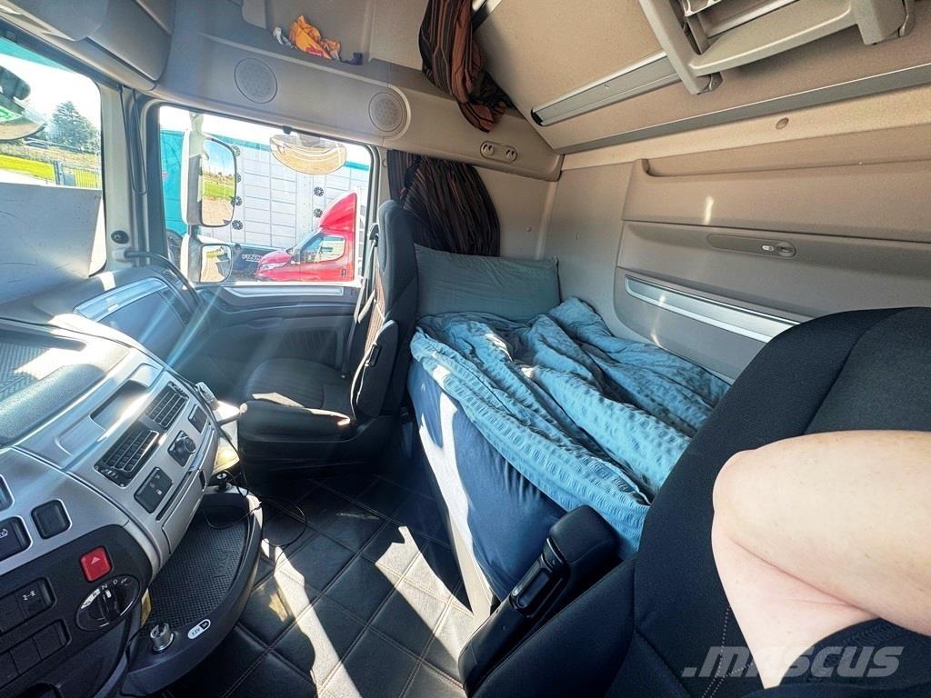 DAF XF 530 Тягачі