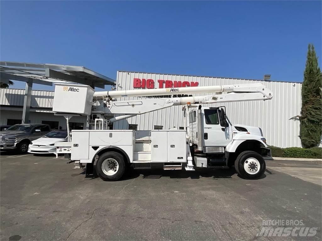 Altec AA755 Автовишки на базі вантажівки