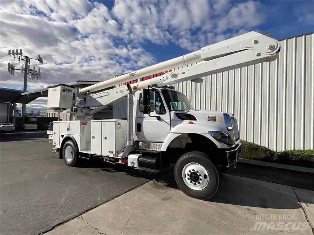 Altec AA755 Автовишки на базі вантажівки