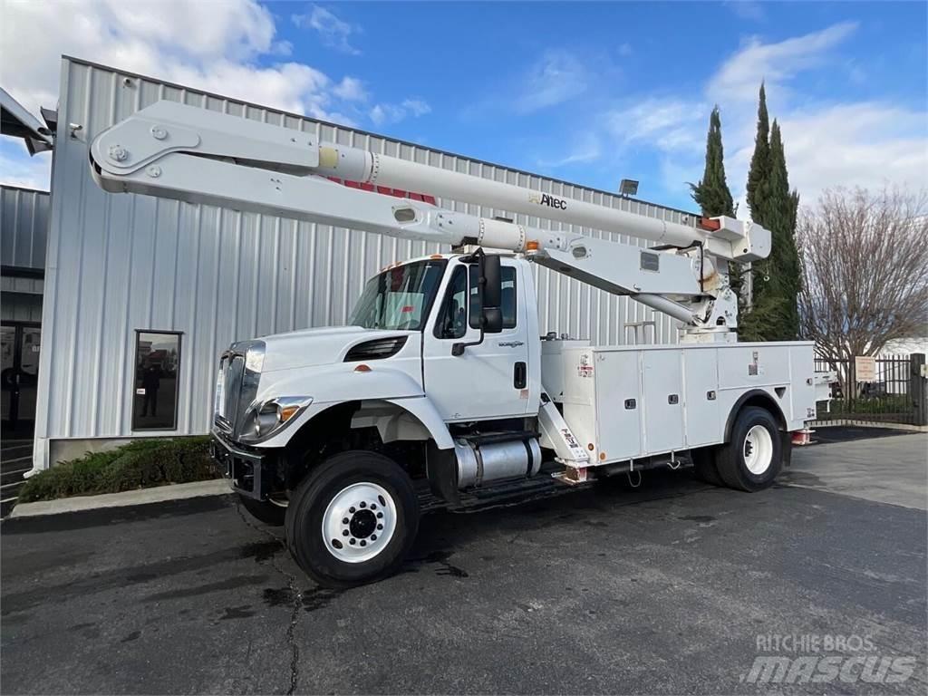 Altec AA755 Автовишки на базі вантажівки