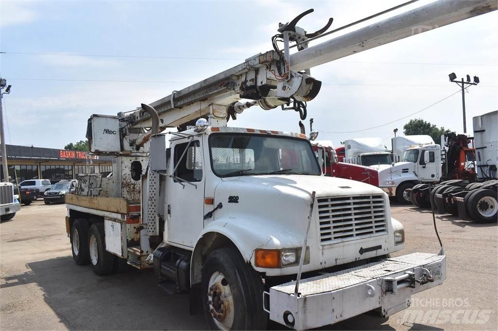 Altec D1090TR Пересувні бурові установки