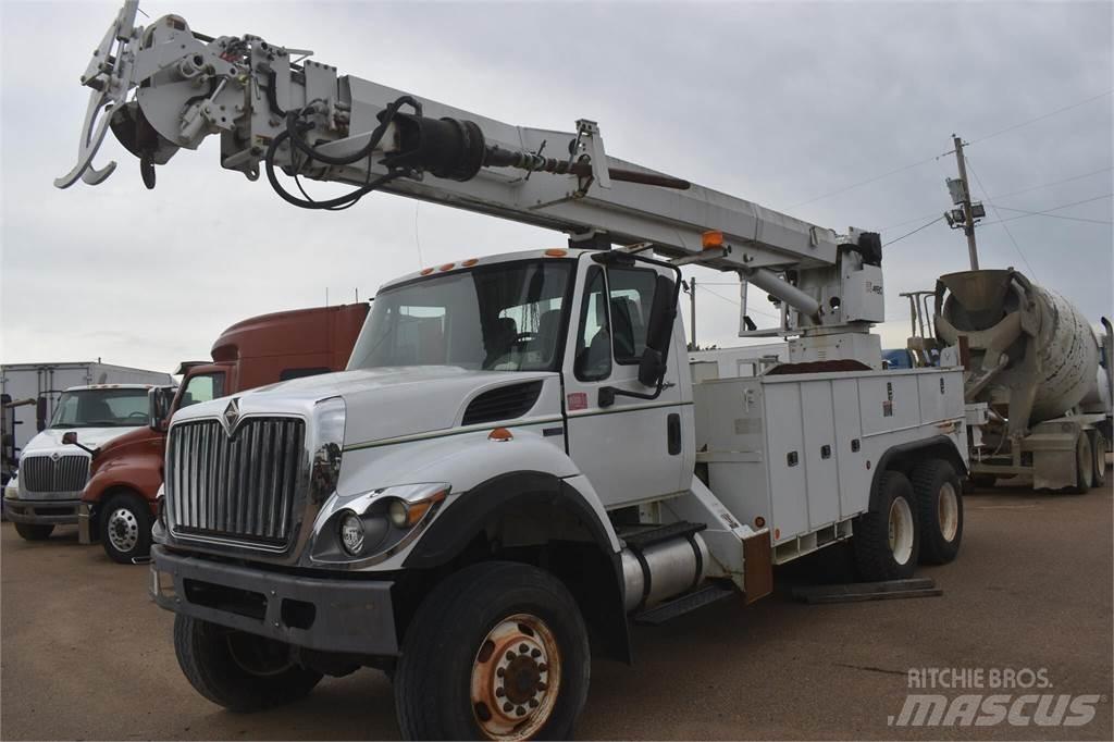 Altec D3060ATR Пересувні бурові установки