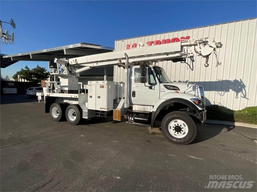 Altec D3060ATR Пересувні бурові установки