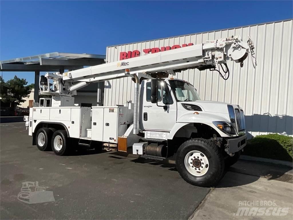 Altec D4065BTR Пересувні бурові установки