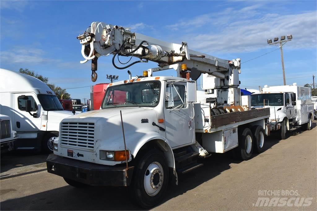 Altec D947TR Пересувні бурові установки