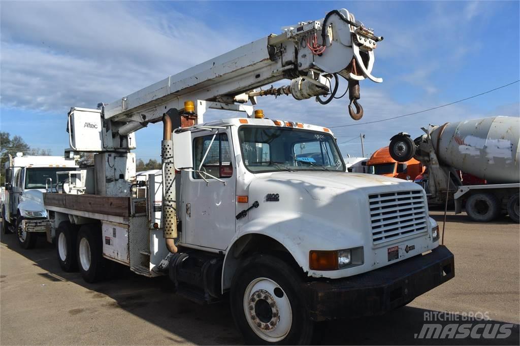 Altec D947TR Пересувні бурові установки