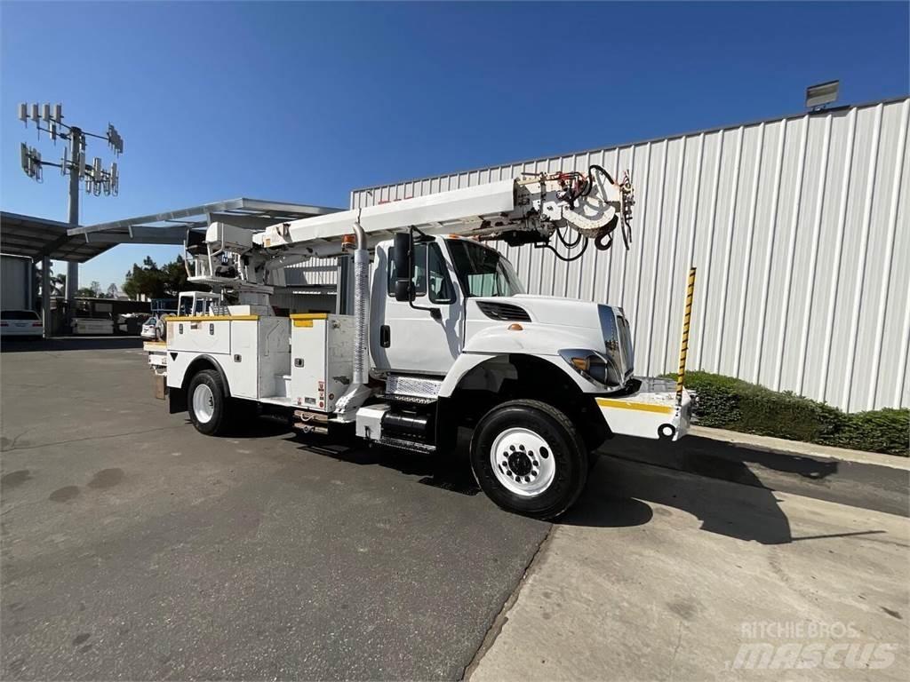 Altec DC47TR Пересувні бурові установки