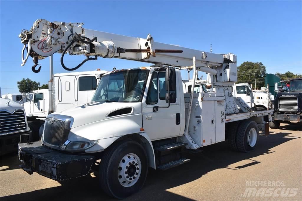 Altec DM47TR Пересувні бурові установки
