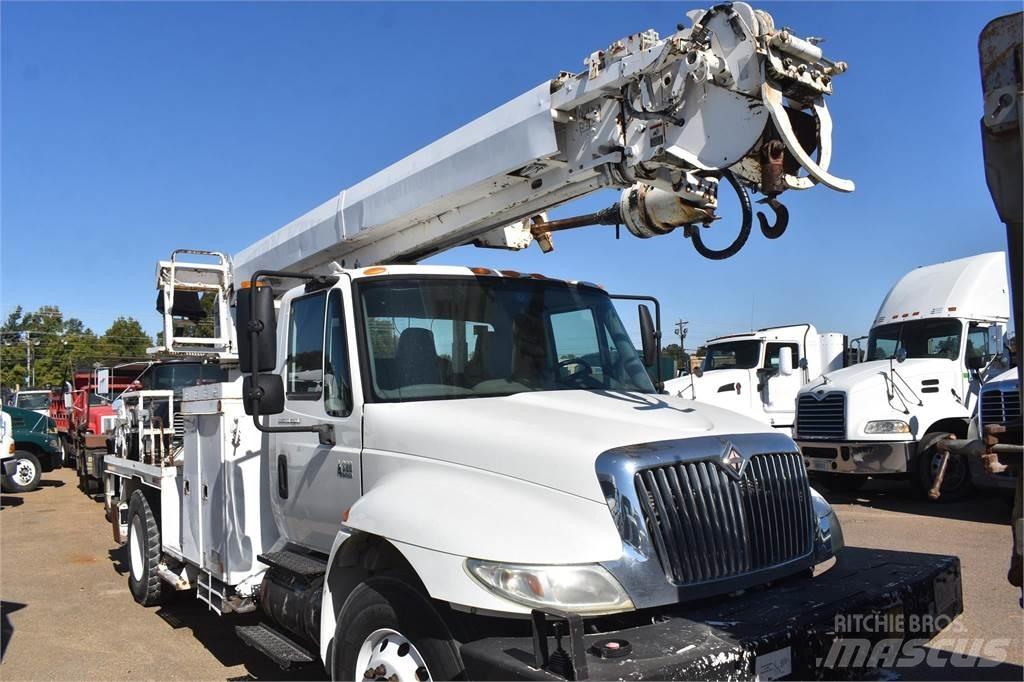 Altec DM47TR Пересувні бурові установки