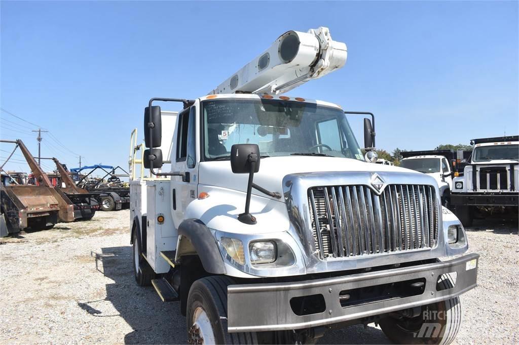 Altec L36A Автовишки на базі вантажівки