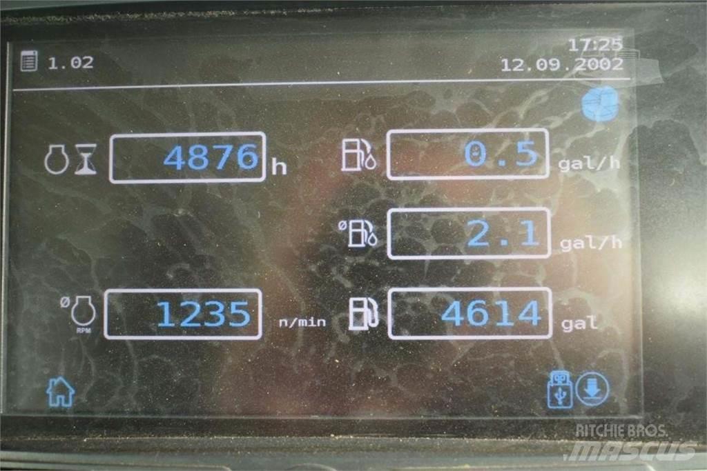 Autocar XPERT ACMD Прибиральні машини