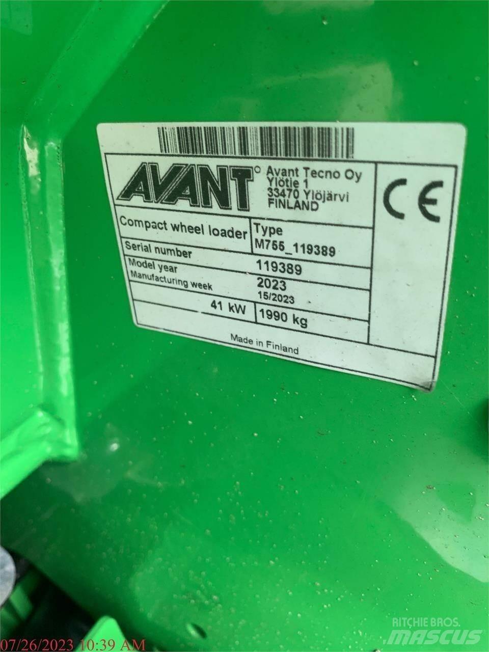 Avant 755I Фронтальні навантажувачі