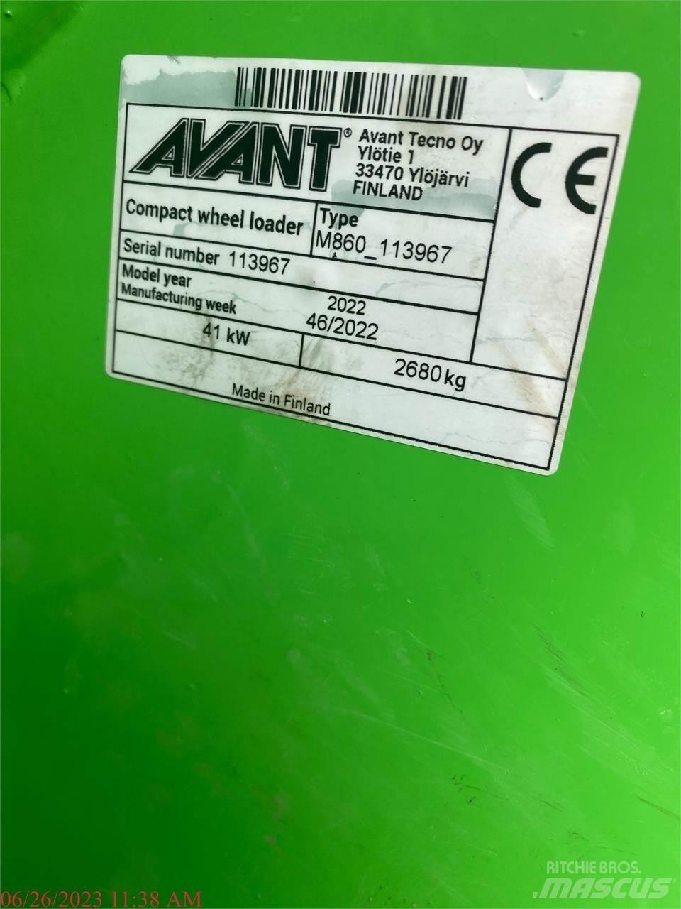 Avant 860I Фронтальні навантажувачі