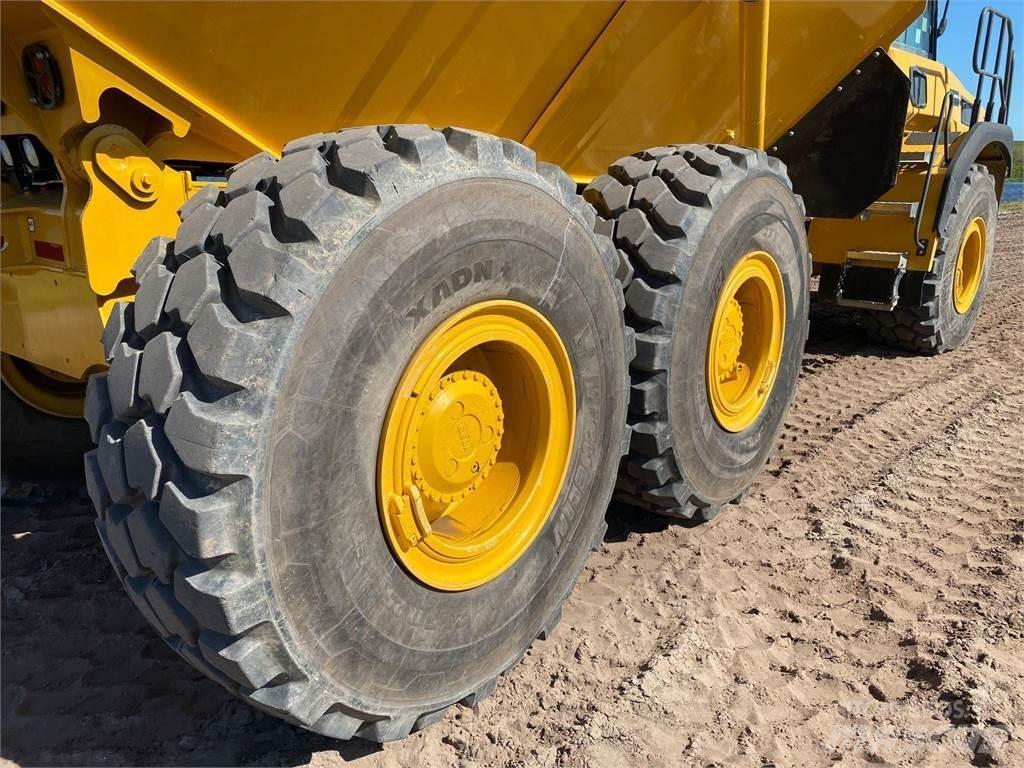 Bell B30E Зчленовані самоскиди