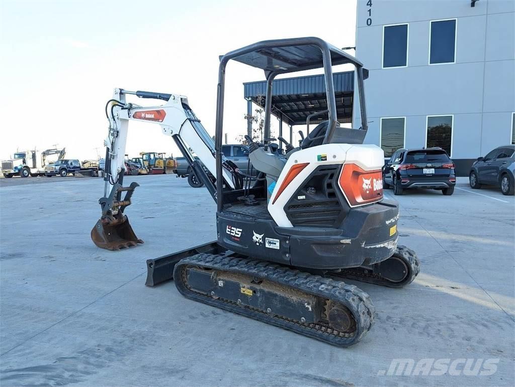 Bobcat E35R2 Міні-екскаватори < 7т