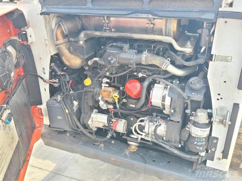 Bobcat T770 Міні-навантажувачі