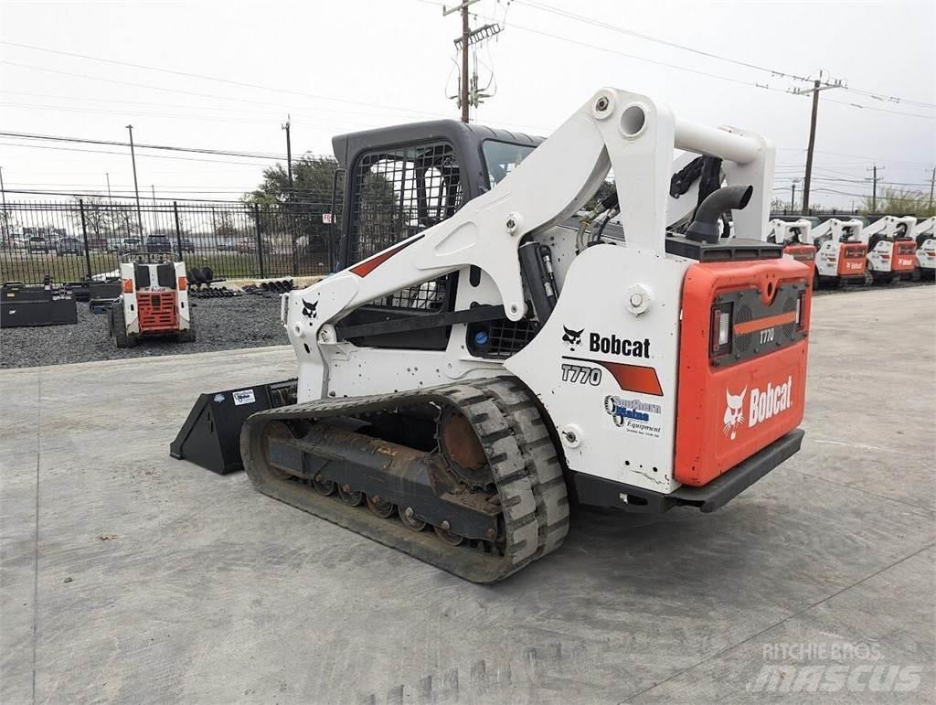 Bobcat T770 Міні-навантажувачі