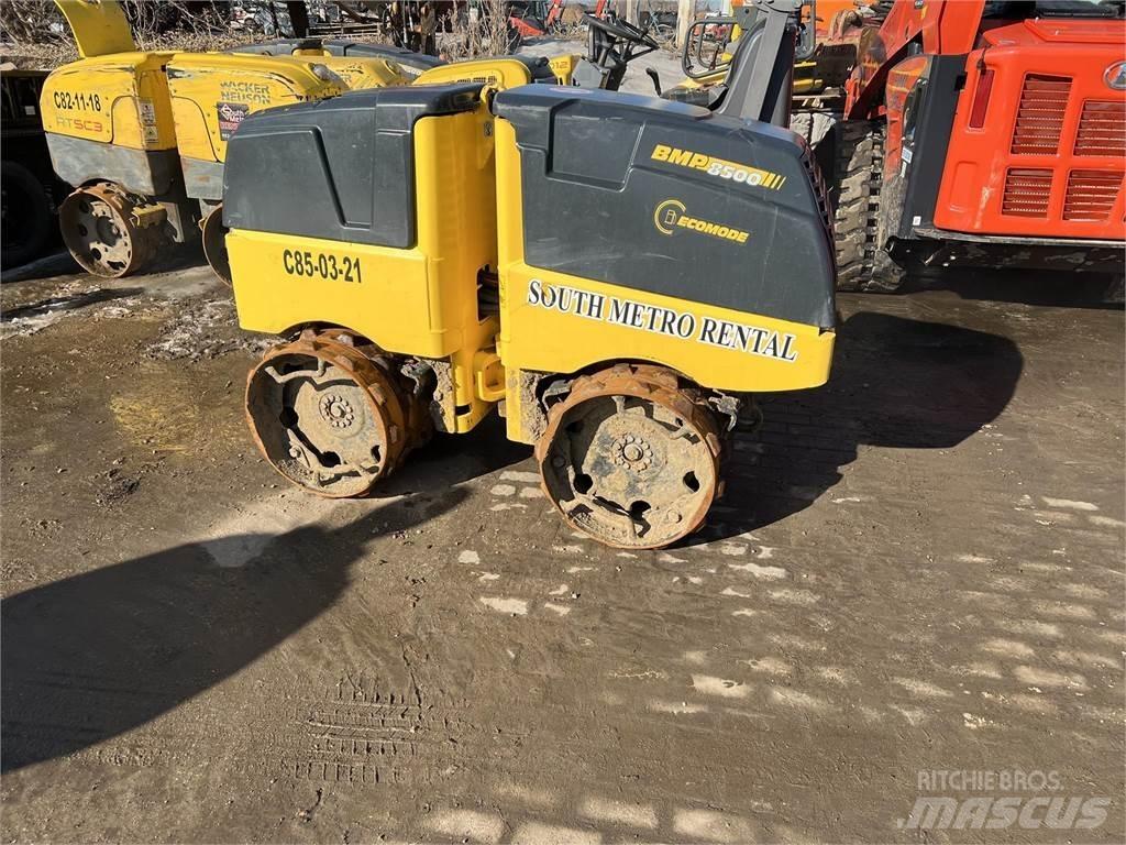 Bomag BMP8500 Причепні віброкатки