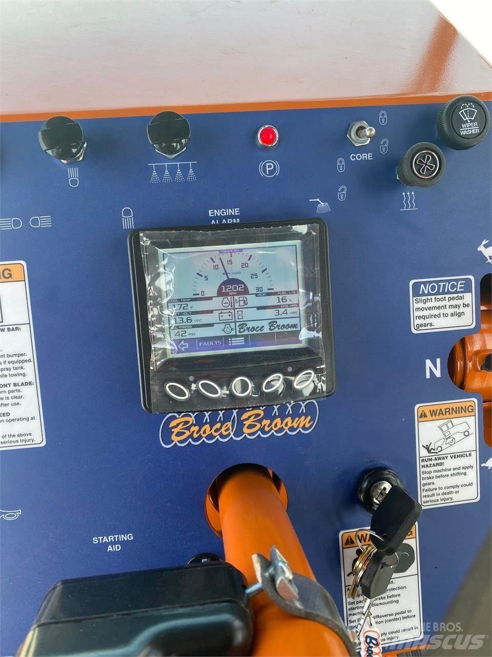Broce RJT350 Підмітальні машини