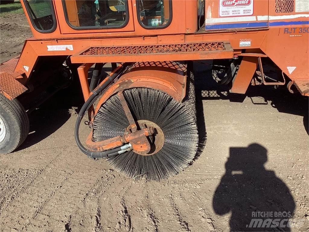 Broce RJT350 Підмітальні машини
