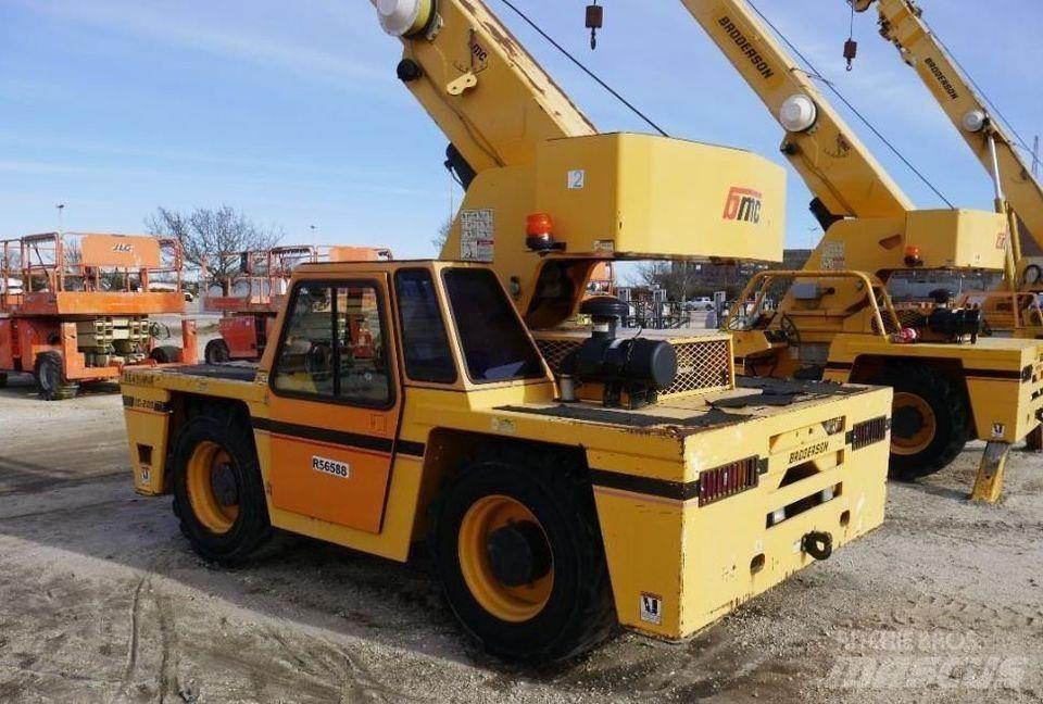 Broderson IC200 автокрани всюдиходи