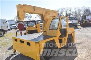CASE 3330B автокрани всюдиходи
