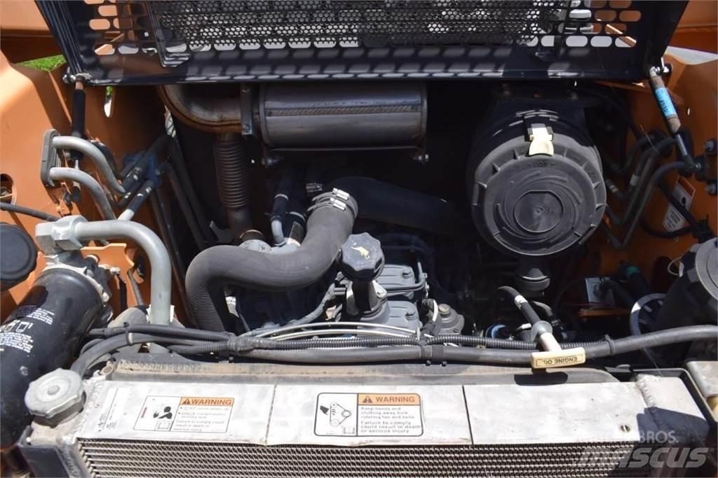 CASE SR200 Міні-навантажувачі