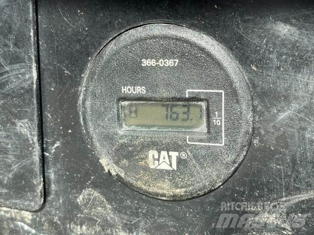 CAT 307E2 Гусеничні екскаватори