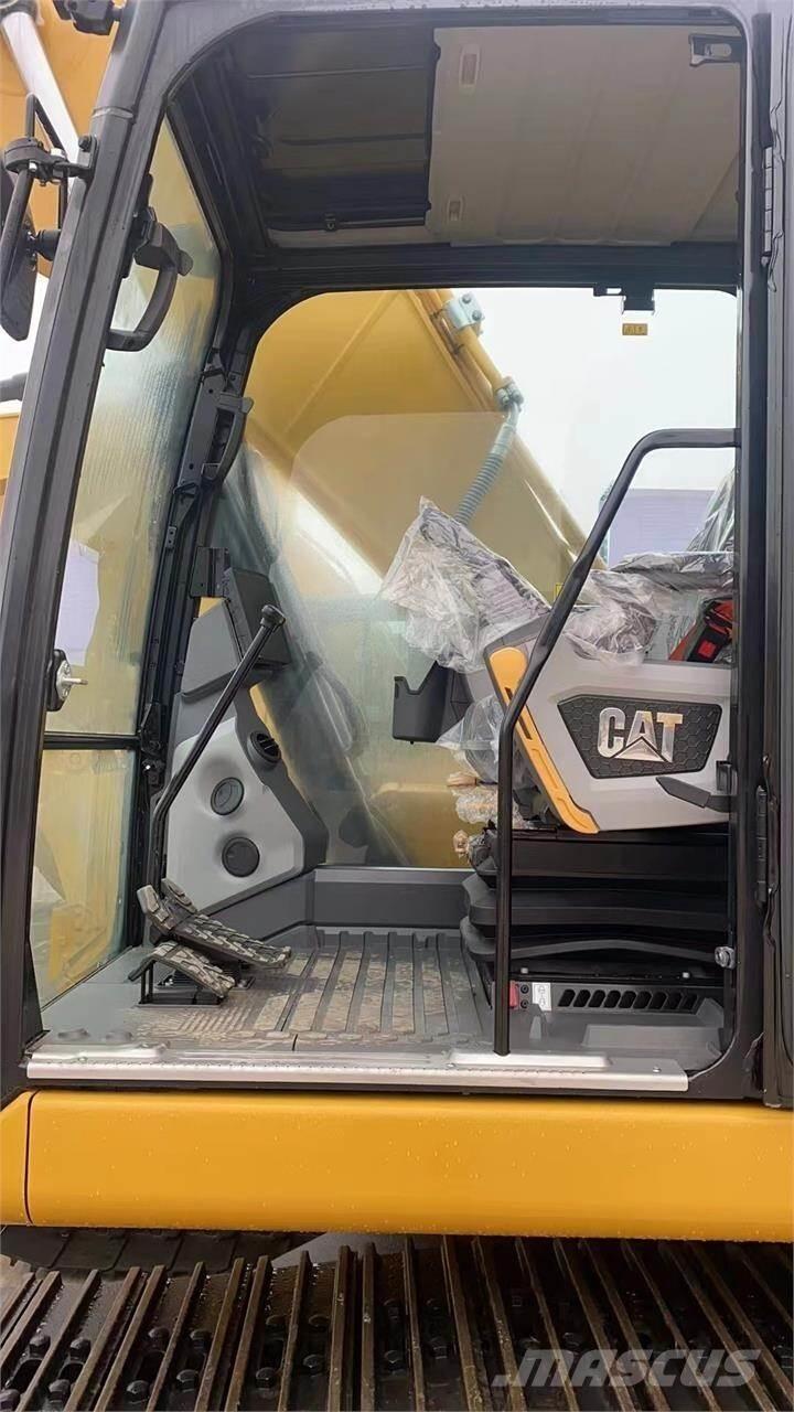 CAT 320 Гусеничні екскаватори