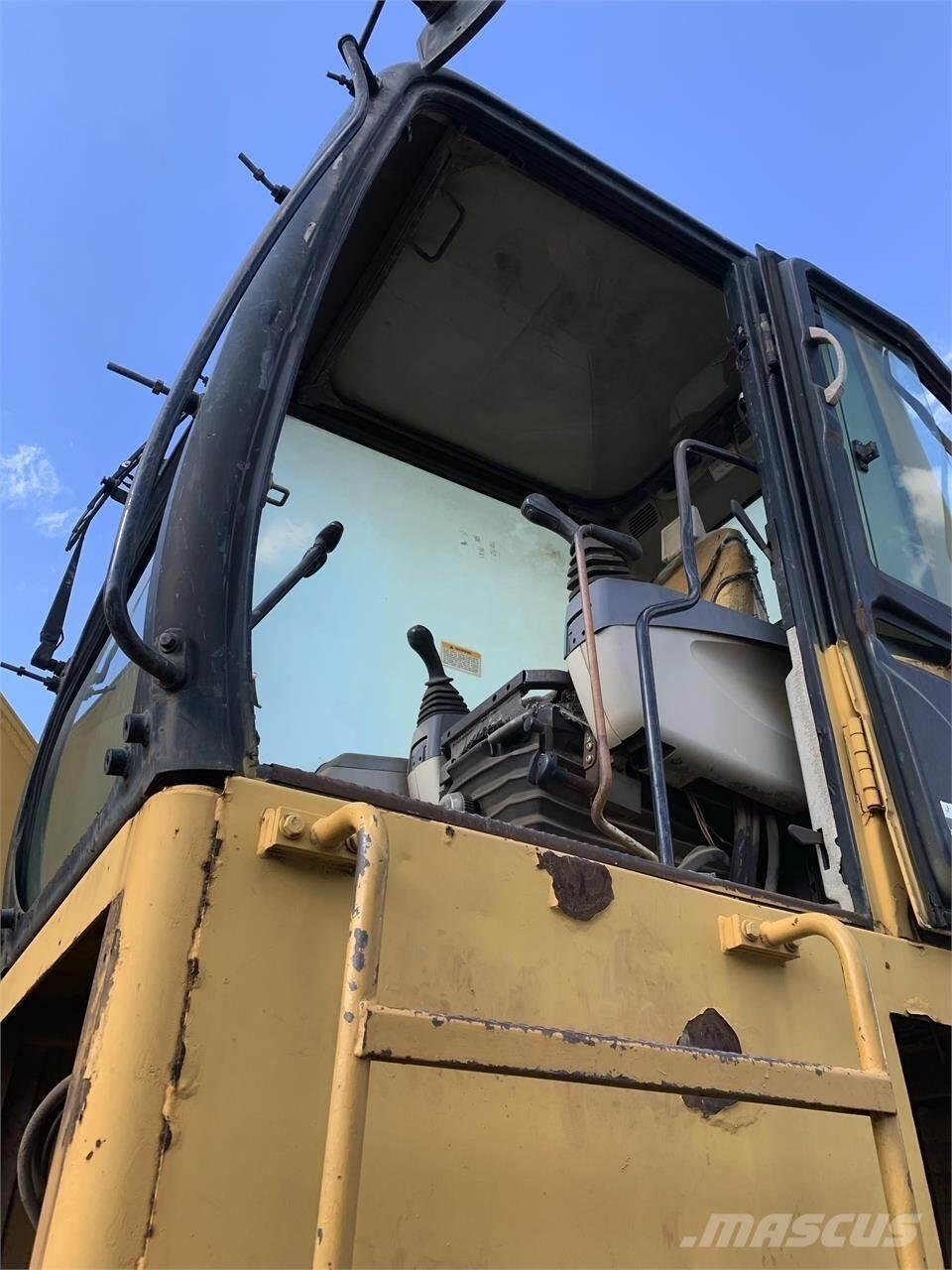 CAT 320C Гусеничні екскаватори