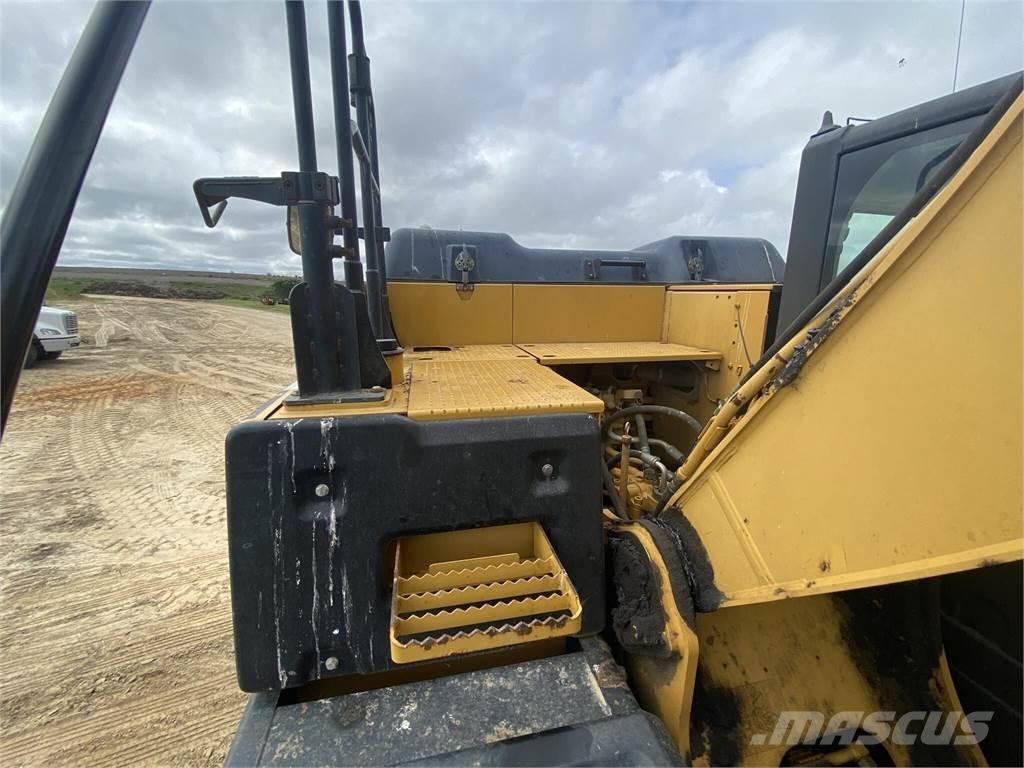 CAT 320E Гусеничні екскаватори
