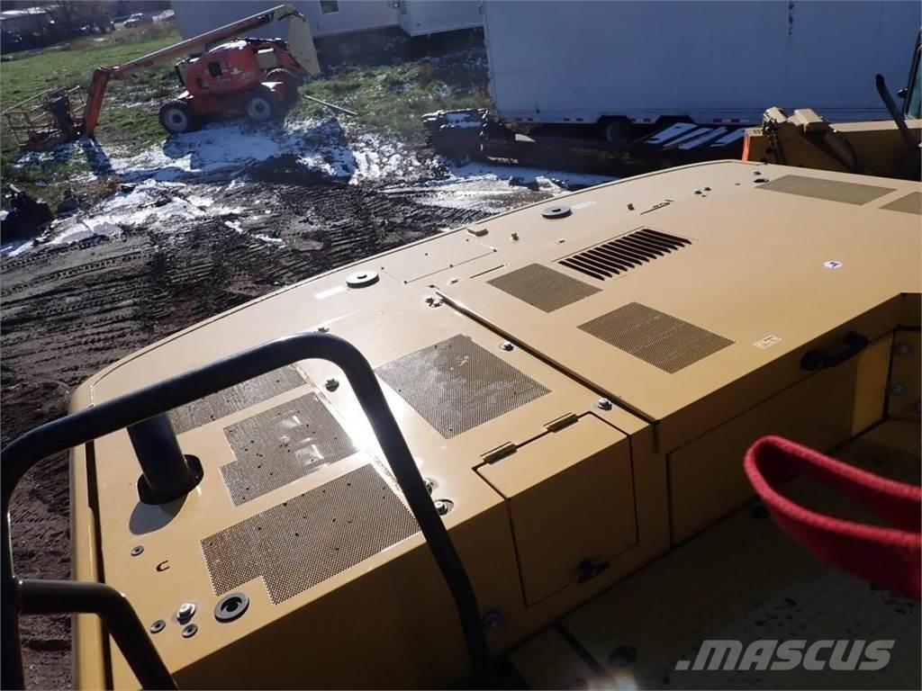 CAT 330 Гусеничні екскаватори