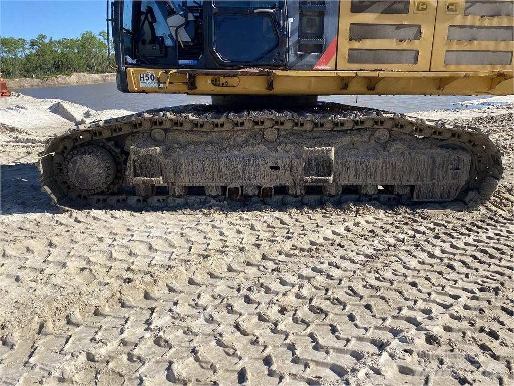 CAT 374FL Гусеничні екскаватори