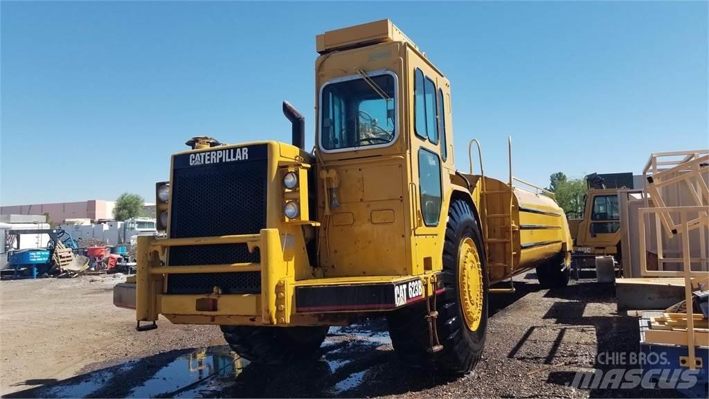 CAT 623B Причепи-цистерни