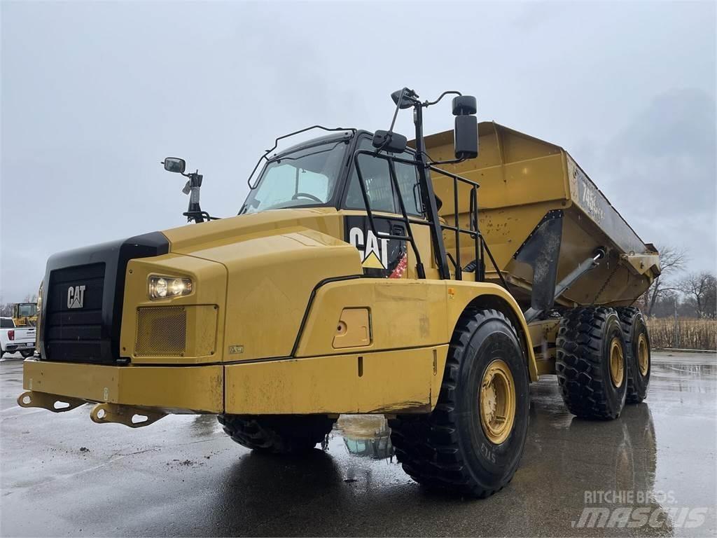 CAT 745C Зчленовані самоскиди