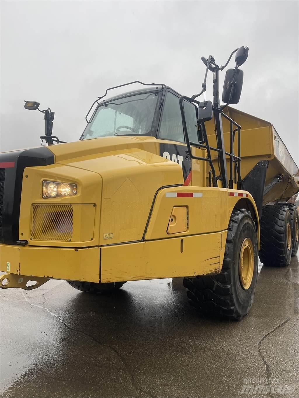 CAT 745C Зчленовані самоскиди