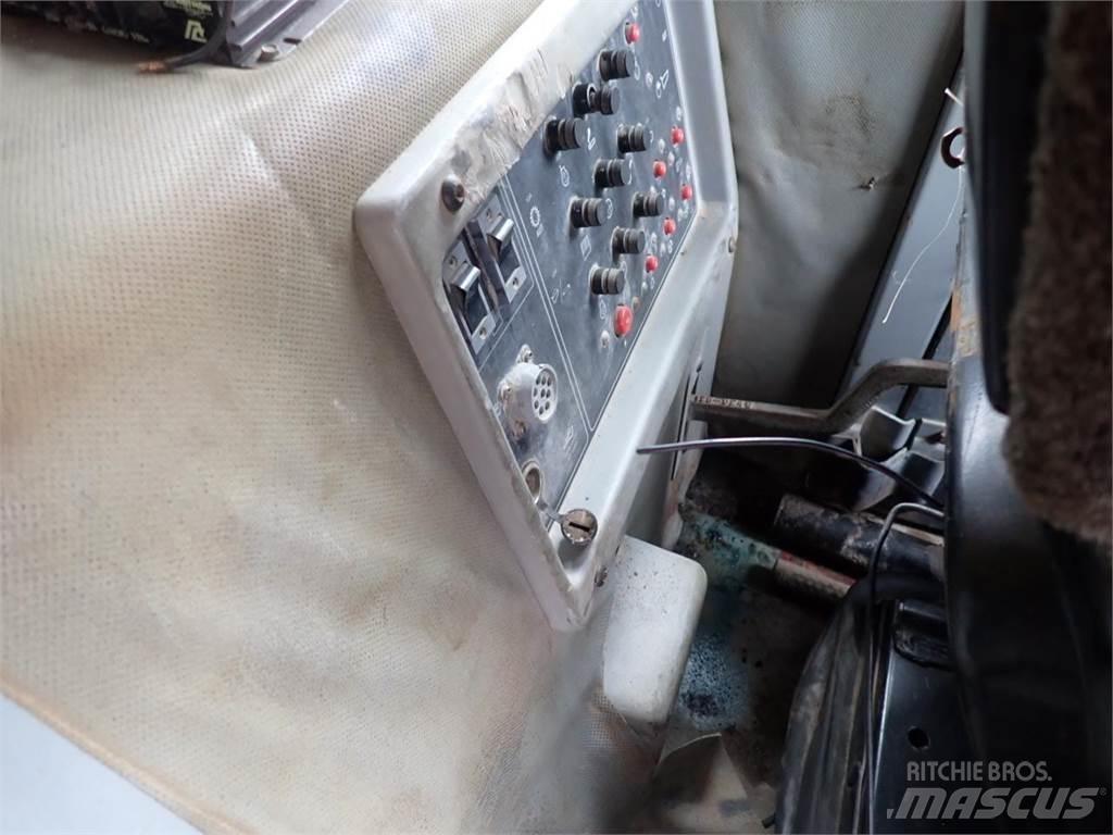 CAT 773D Зчленовані самоскиди